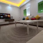 Spacieuse 2 Bedroom Apt Fast Wi-Fi