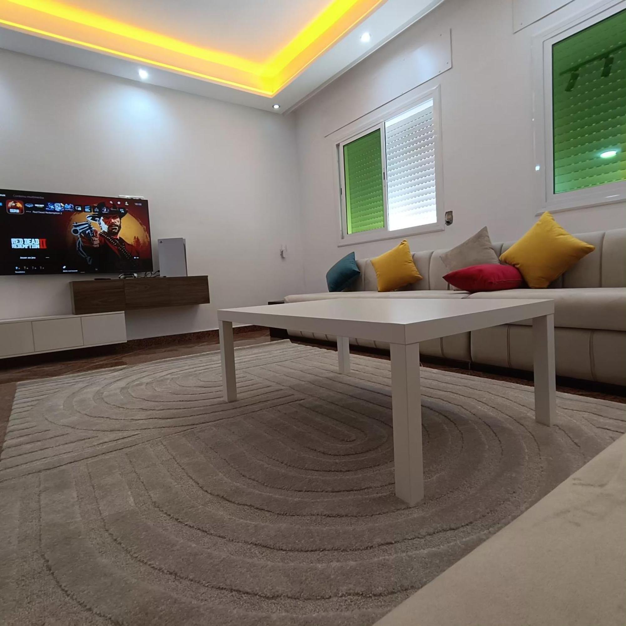 Spacieuse 2 Bedroom Fast Wi-fi Tangier