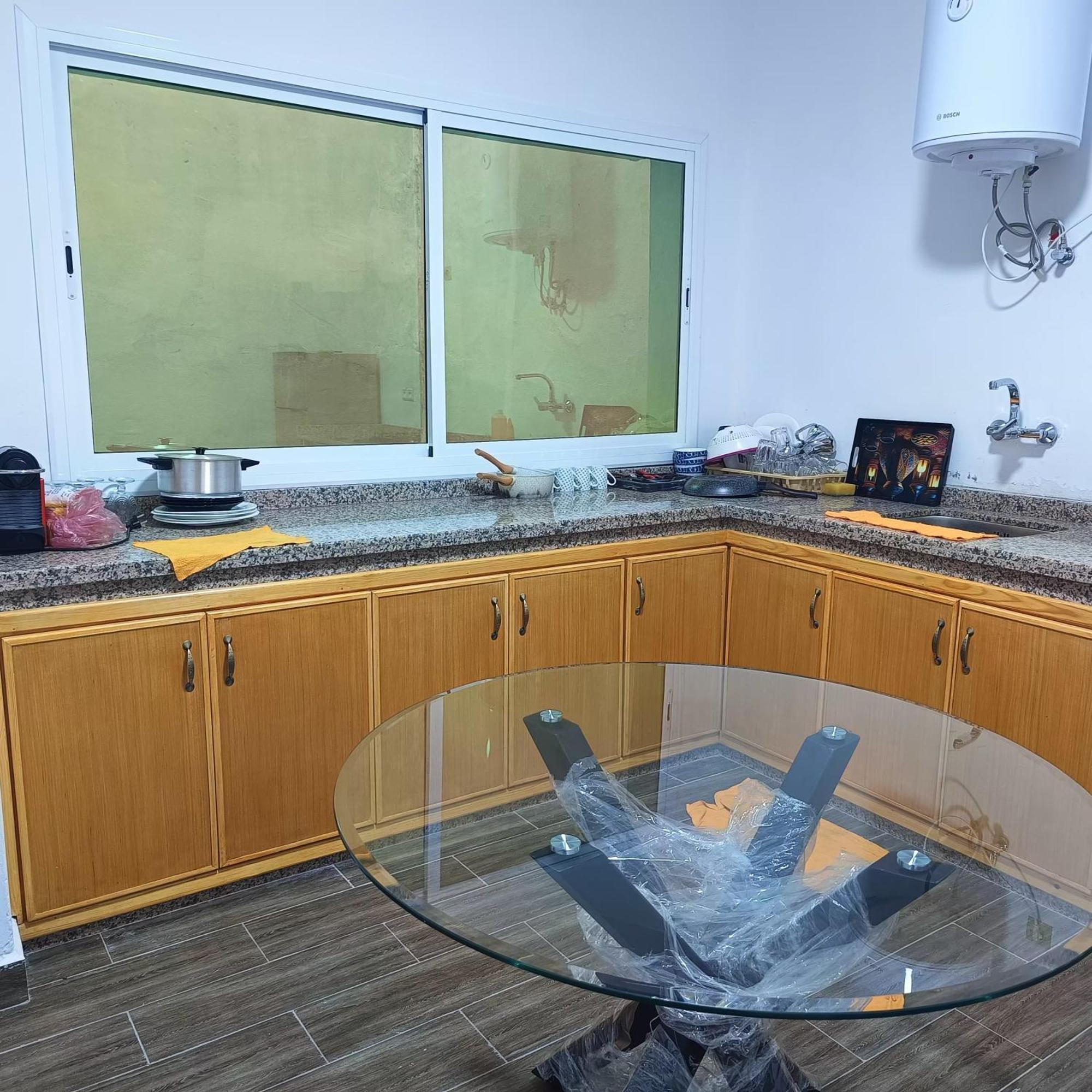 Spacieuse 2 Bedroom Fast Wi-fi Tangier